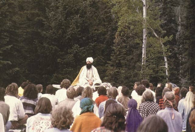 yogi_bhajan_jemez_springs_1971